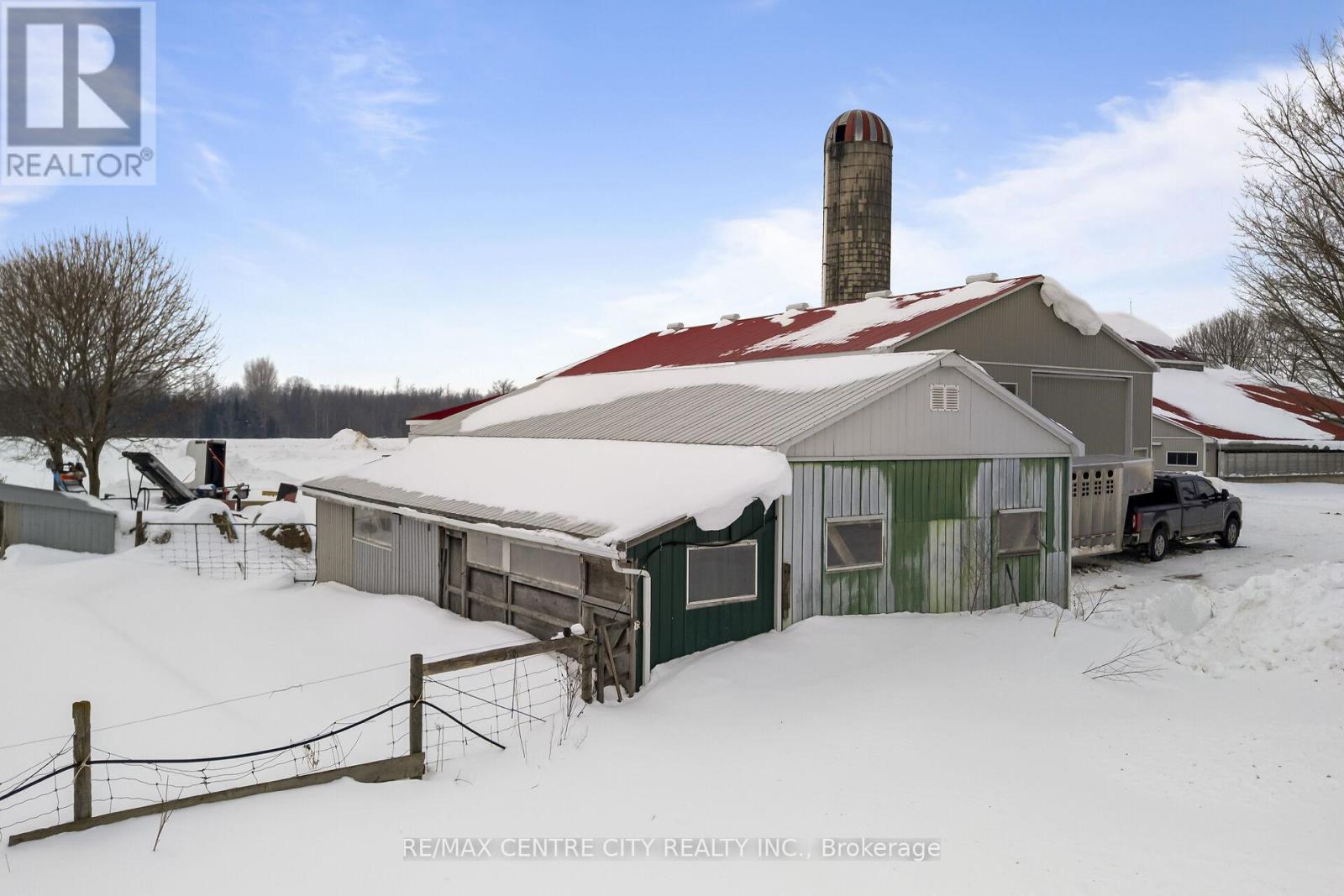 5205 13th Line, Minto, Ontario  N0G 1Z0 - Photo 11 - X12789516