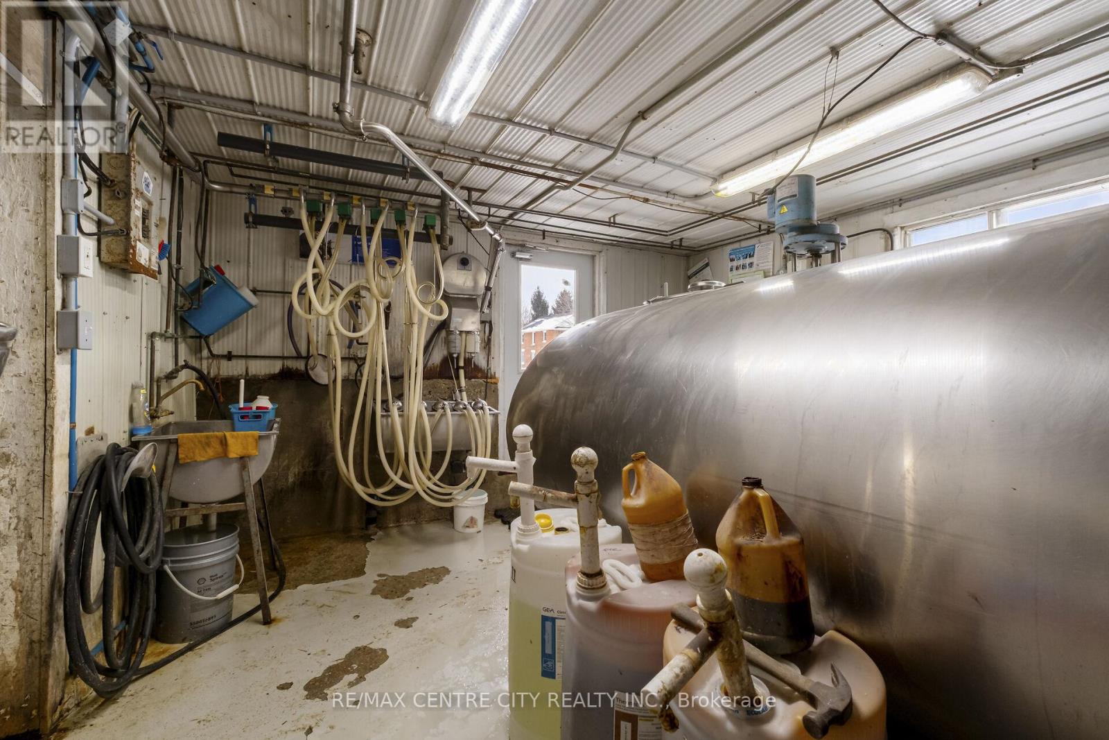 5205 13th Line, Minto, Ontario  N0G 1Z0 - Photo 17 - X12789516