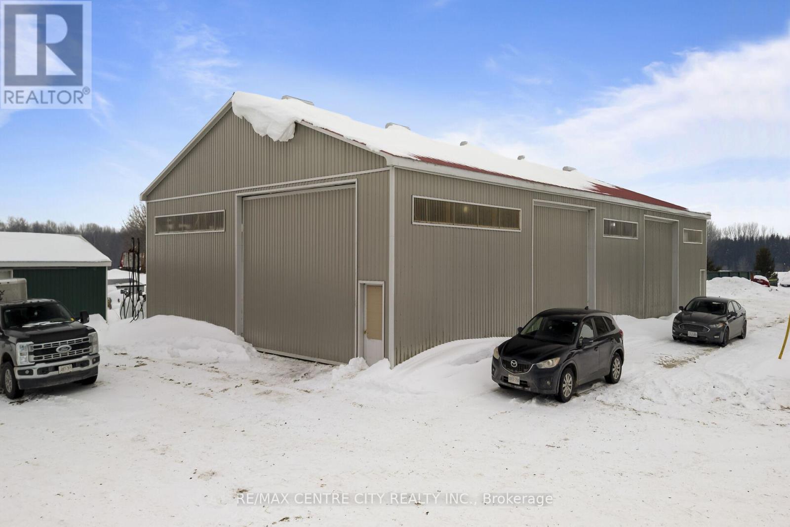 5205 13th Line, Minto, Ontario  N0G 1Z0 - Photo 9 - X12789516