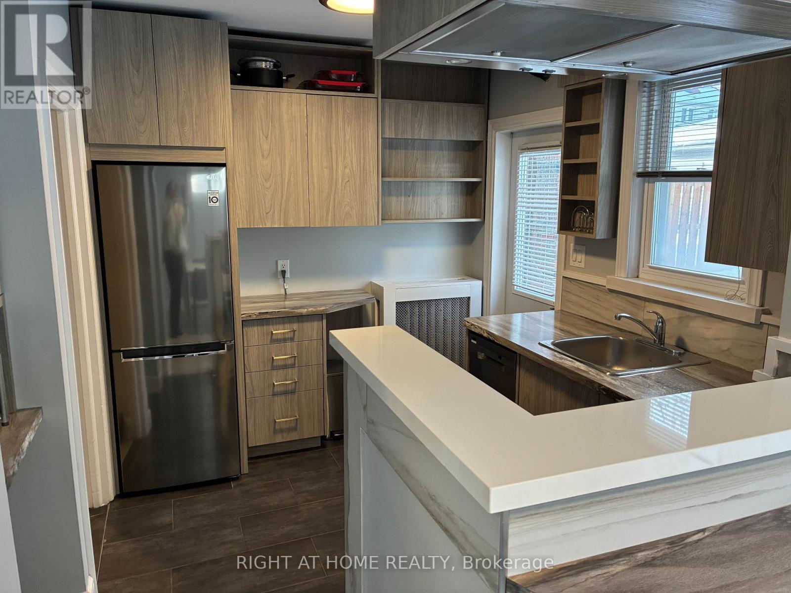 Main Floor - 36 Lawrence Avenue W, Toronto, Ontario  M5M 1A2 - Photo 15 - C12727040