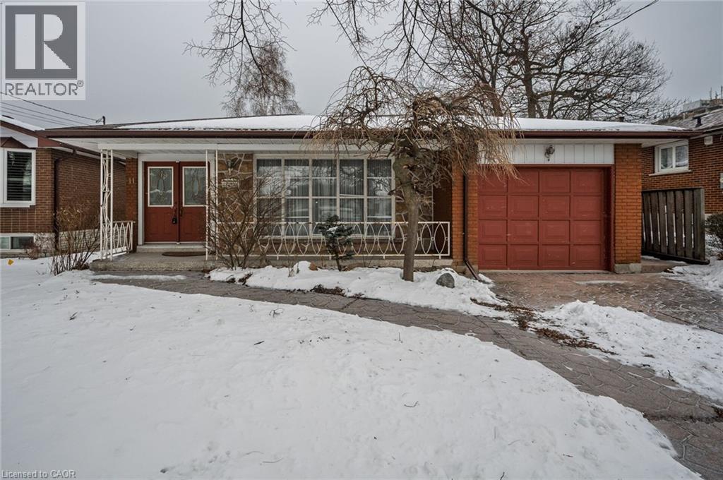 11 Crystal Court, Hamilton, Ontario  L8E 1M2 - Photo 3 - 40800116