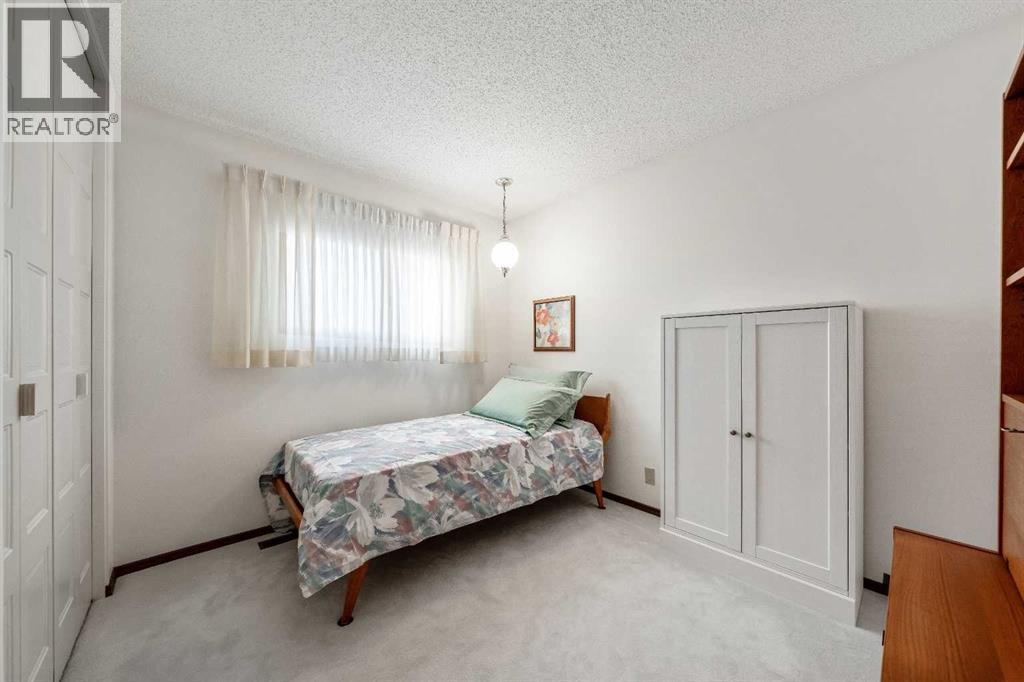 9536 Oakmount Drive Sw, Calgary, Alberta  T2V 4W1 - Photo 19 - A2284887