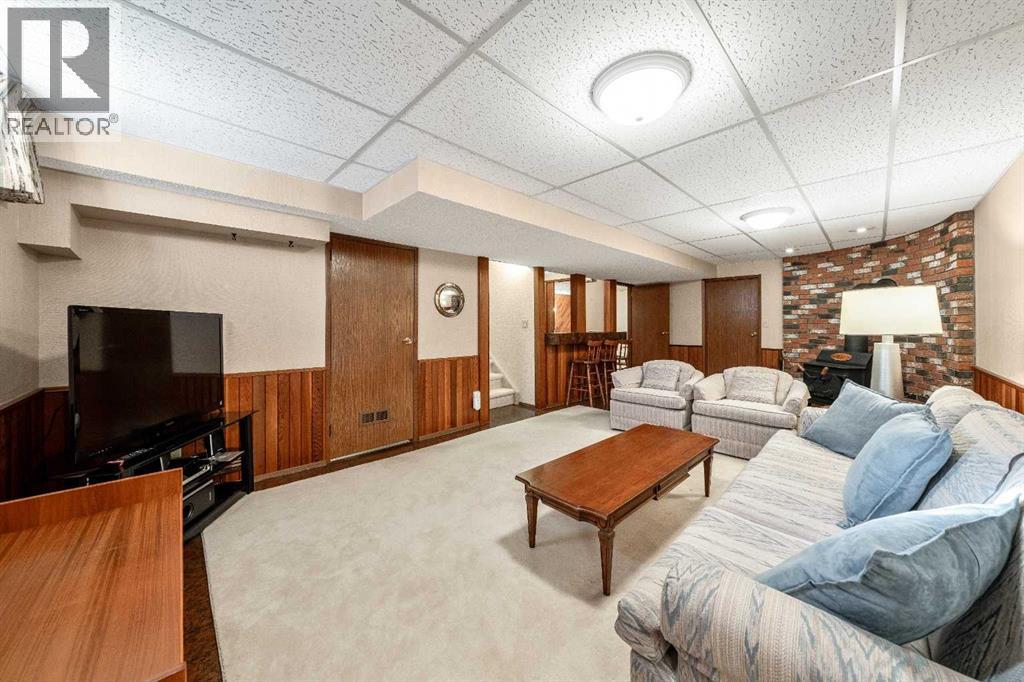 9536 Oakmount Drive Sw, Calgary, Alberta  T2V 4W1 - Photo 22 - A2284887