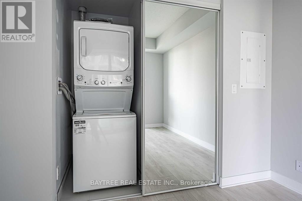 1806 - 2221 Yonge Street, Toronto (Mount Pleasant West), Ontario  M4S 2B4 - Photo 17 - C12789496