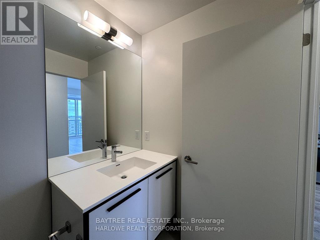 1402 - 185 Deerfield Road, Newmarket (Central Newmarket), Ontario  L3Y 0G7 - Photo 11 - N12789490