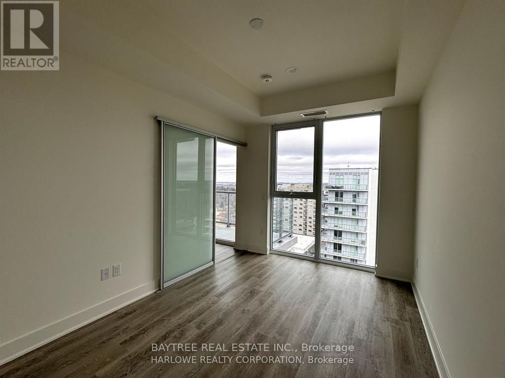 1402 - 185 Deerfield Road, Newmarket (Central Newmarket), Ontario  L3Y 0G7 - Photo 8 - N12789490