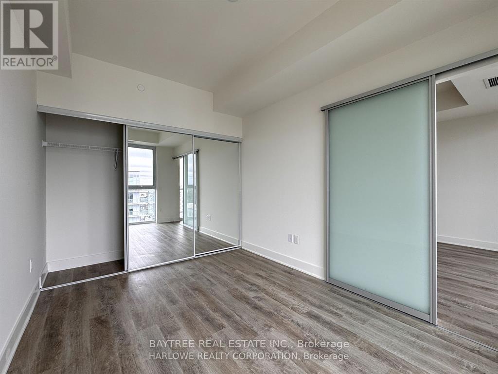 1402 - 185 Deerfield Road, Newmarket (Central Newmarket), Ontario  L3Y 0G7 - Photo 9 - N12789490