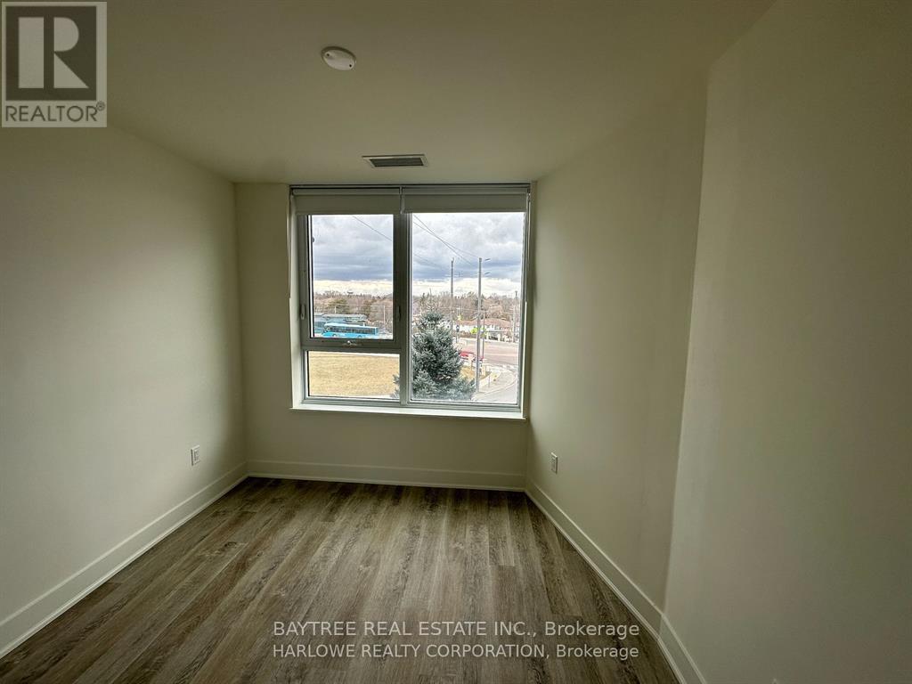 313 - 185 Deerfield Road, Newmarket (Central Newmarket), Ontario  L3Y 0G7 - Photo 10 - N12789498