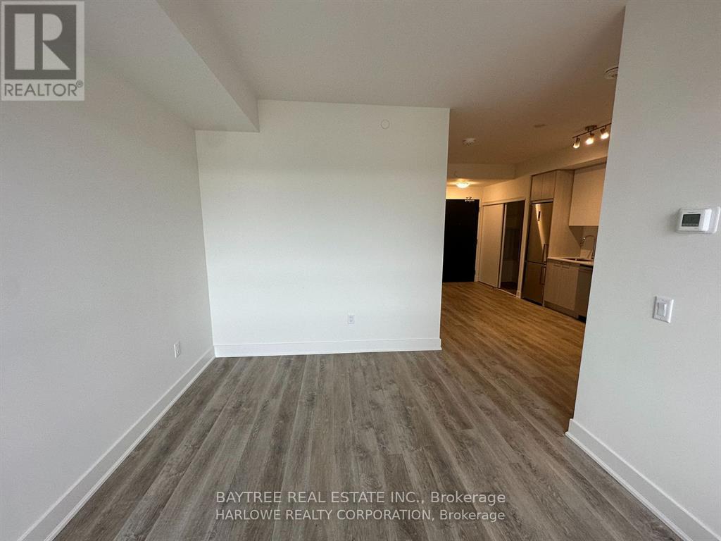 313 - 185 Deerfield Road, Newmarket (Central Newmarket), Ontario  L3Y 0G7 - Photo 11 - N12789498