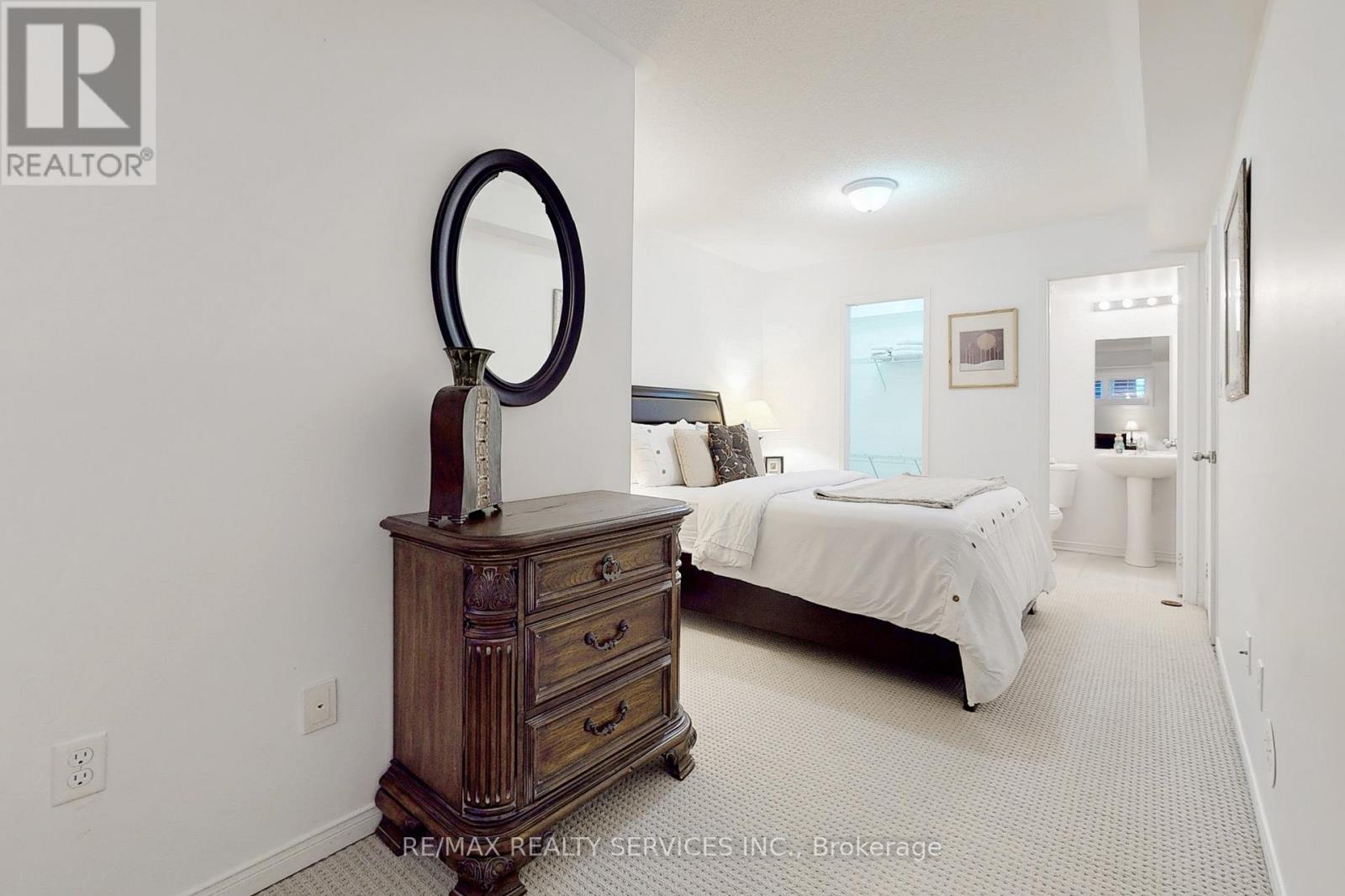 2 - 39 Hays Boulevard N, Oakville, Ontario  L6H 0J1 - Photo 29 - W12789476