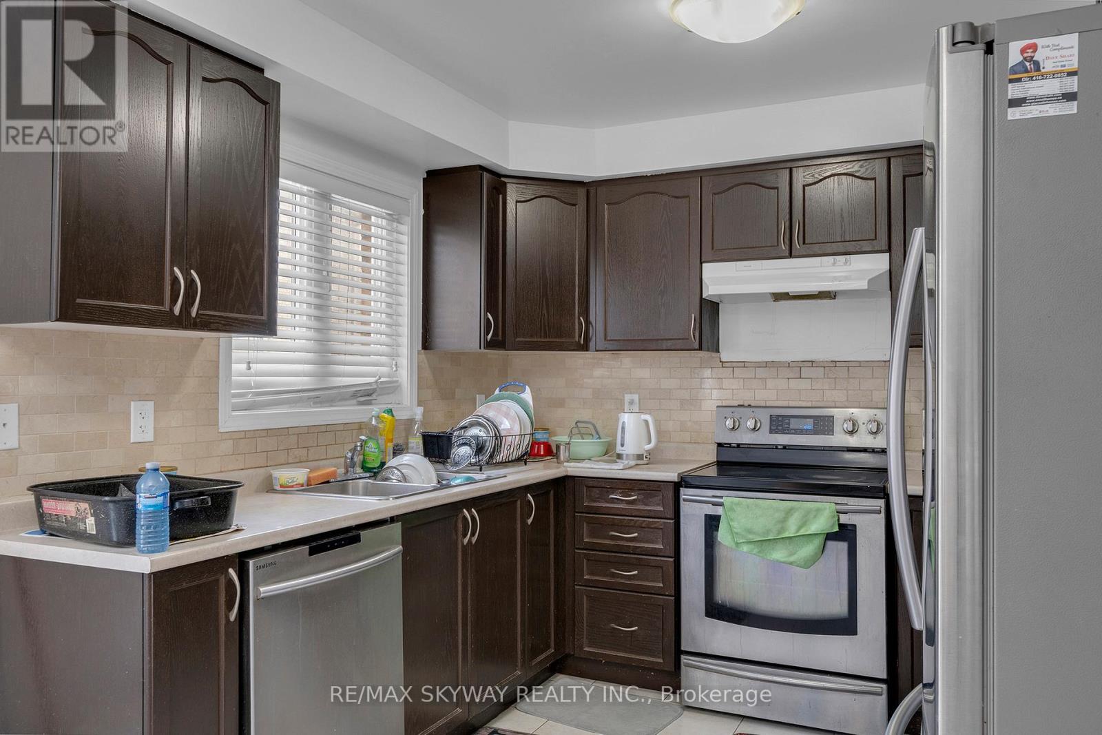 190 Bellchase Trail, Brampton, Ontario  L6P 3R9 - Photo 14 - W12789492