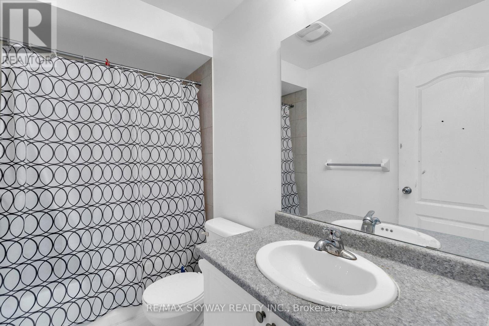 190 Bellchase Trail, Brampton, Ontario  L6P 3R9 - Photo 26 - W12789492