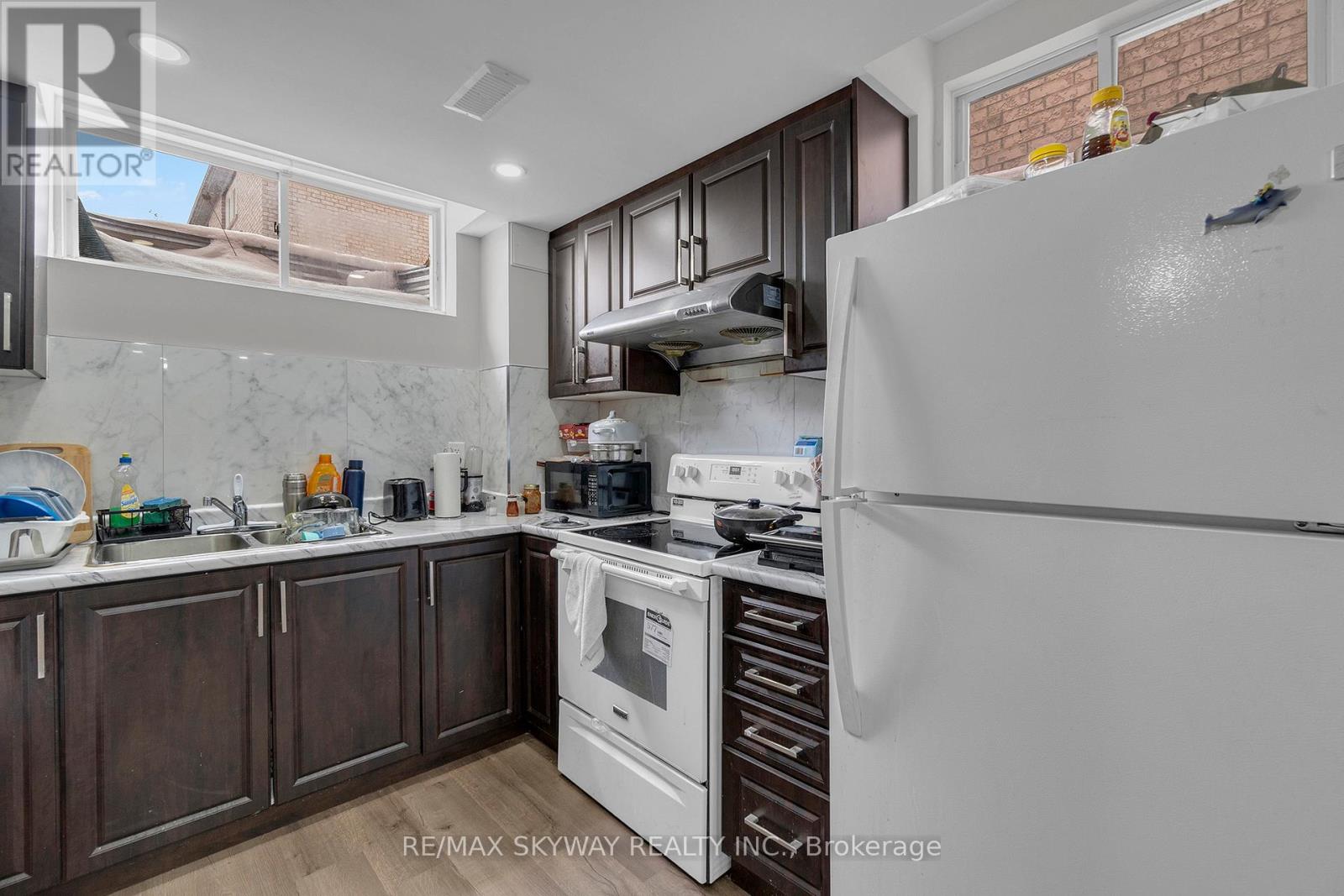 190 Bellchase Trail, Brampton, Ontario  L6P 3R9 - Photo 34 - W12789492