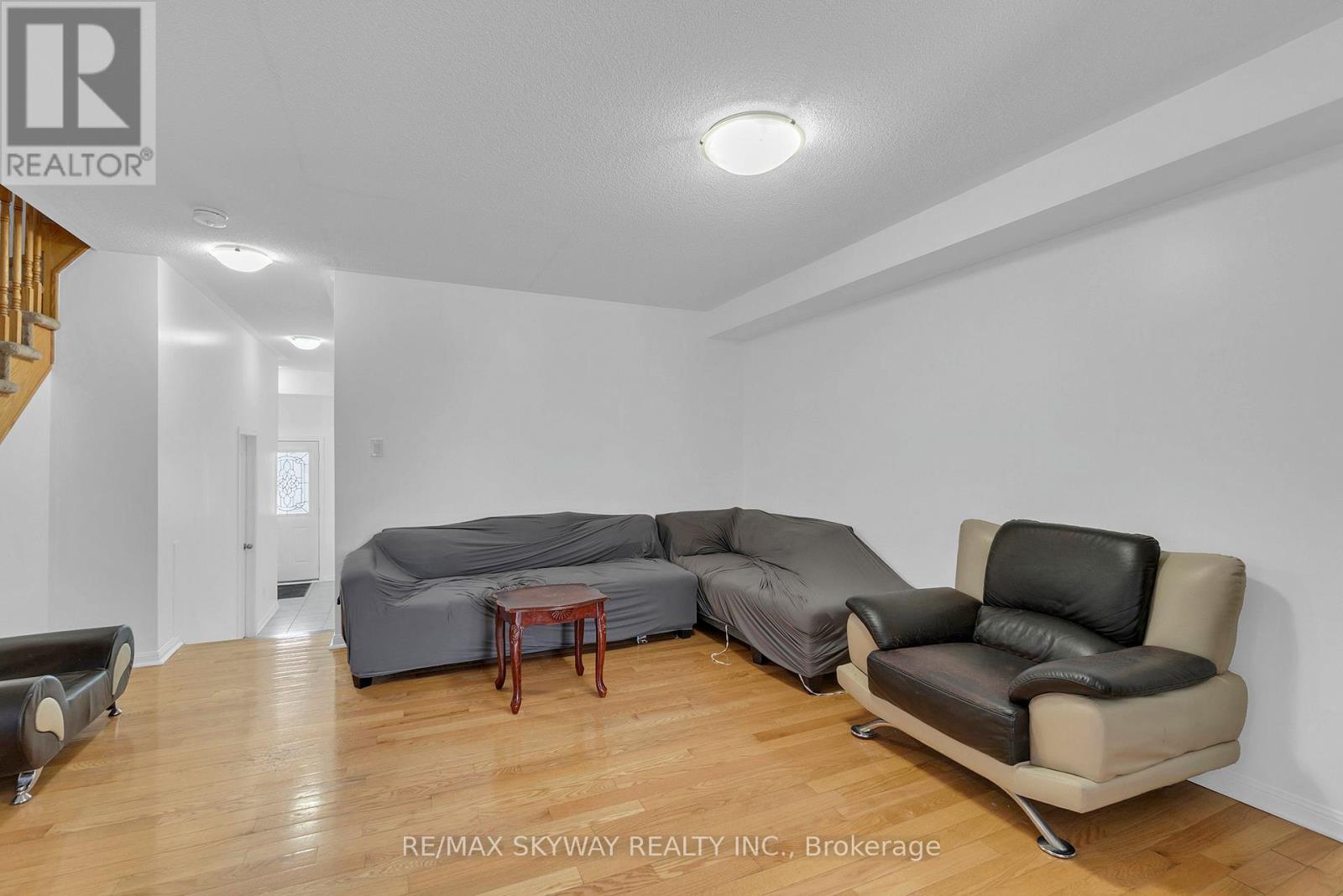 190 Bellchase Trail, Brampton, Ontario  L6P 3R9 - Photo 7 - W12789492