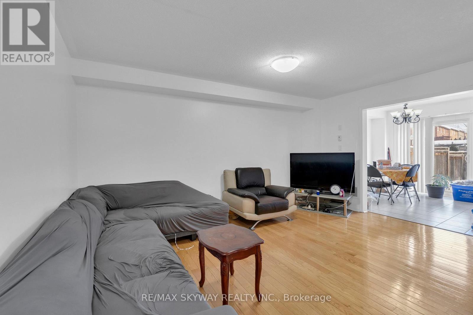 190 Bellchase Trail, Brampton, Ontario  L6P 3R9 - Photo 8 - W12789492