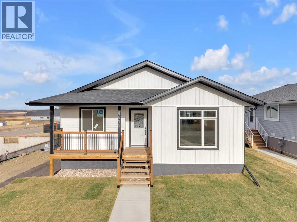 4812 55 Avenue, Bentley, Alberta