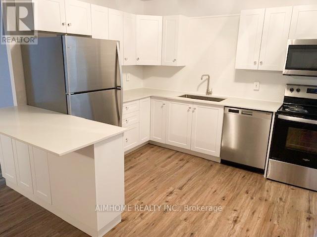 109 Westmount Road N, Waterloo, Ontario  N2L 5G5 - Photo 3 - X12789520