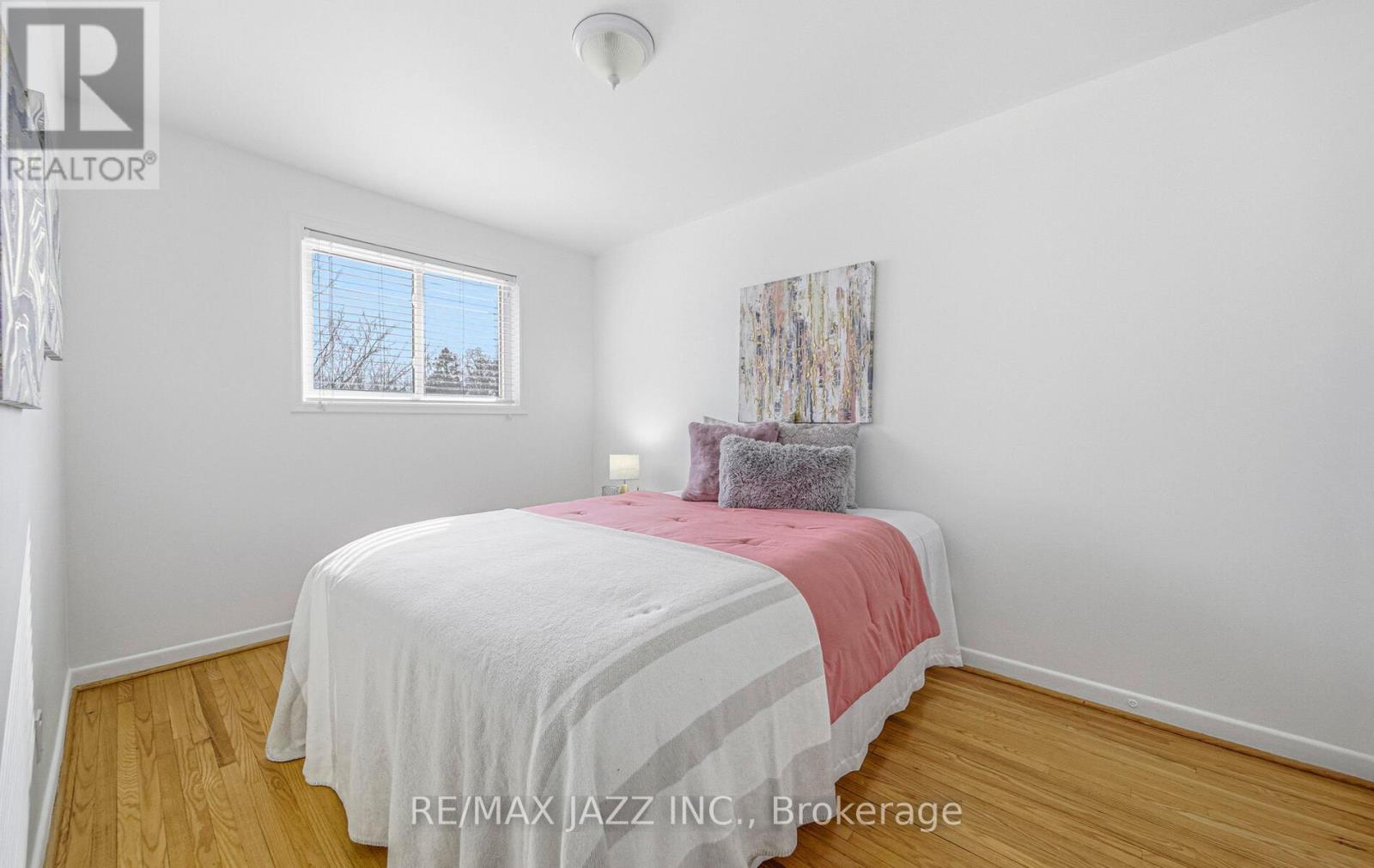 1367 Garvolin Avenue, Pickering (Bay Ridges), Ontario  L1W 1J5 - Photo 11 - E12789528