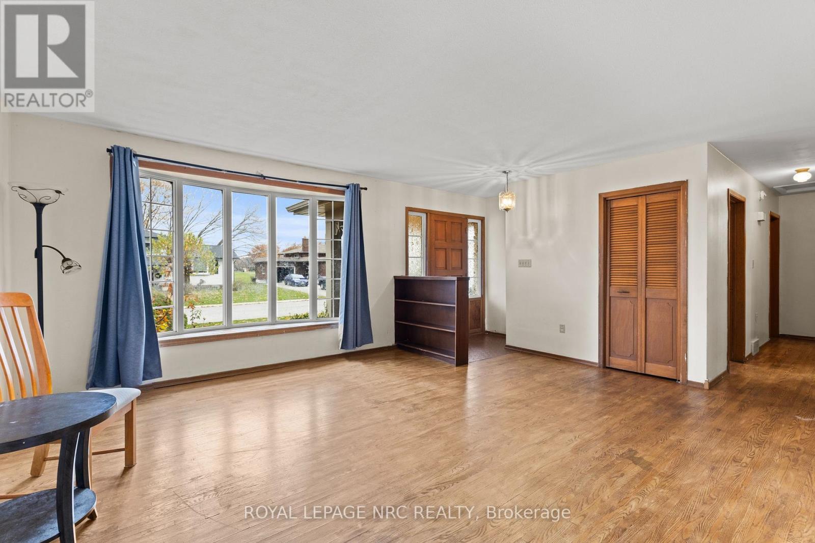 Main Floor - 16 Vanier Drive, Welland, Ontario L3B 1A2 - Photo 5 - X12553604