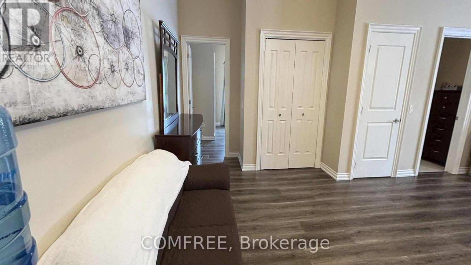 204 - 25 King Street, Kawartha Lakes (Lindsay), Ontario  K9V 1C4 - Photo 4 - X12789546