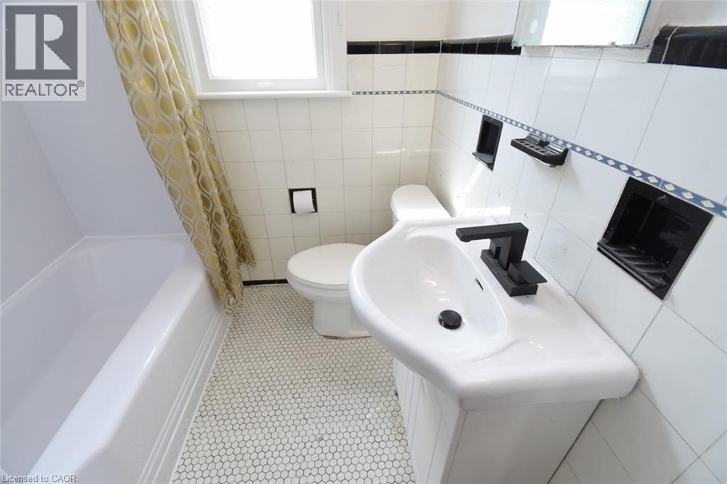 136 Glen Road, Hamilton, Ontario  L8S 3M9 - Photo 32 - 40803119