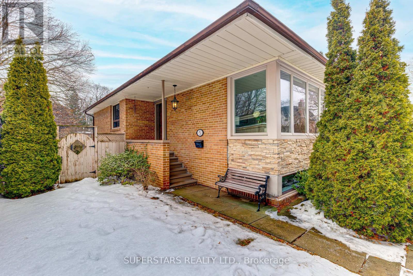 5 Terrington Court, Toronto, Ontario  M3B 2J9 - Photo 22 - C12789580