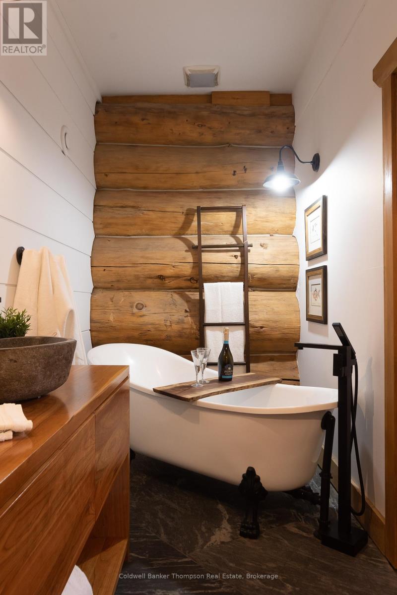 299 Rowanwood Road, Huntsville, Ontario P0B 1M0 - Photo 13 - X12788724