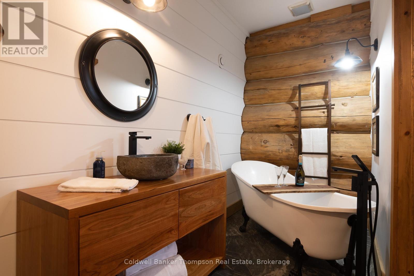 299 Rowanwood Road, Huntsville, Ontario P0B 1M0 - Photo 14 - X12788724