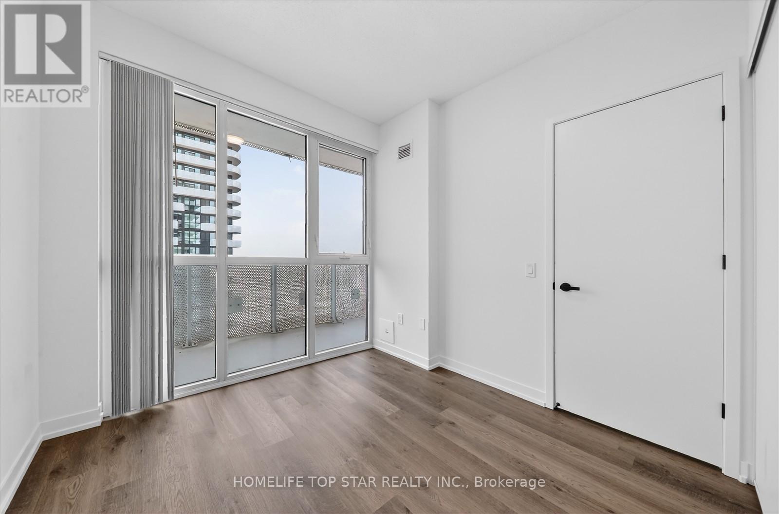 5601 - 8 Interchange Way, Vaughan (Vaughan Corporate Centre), Ontario  L4K 0R2 - Photo 31 - N12789544