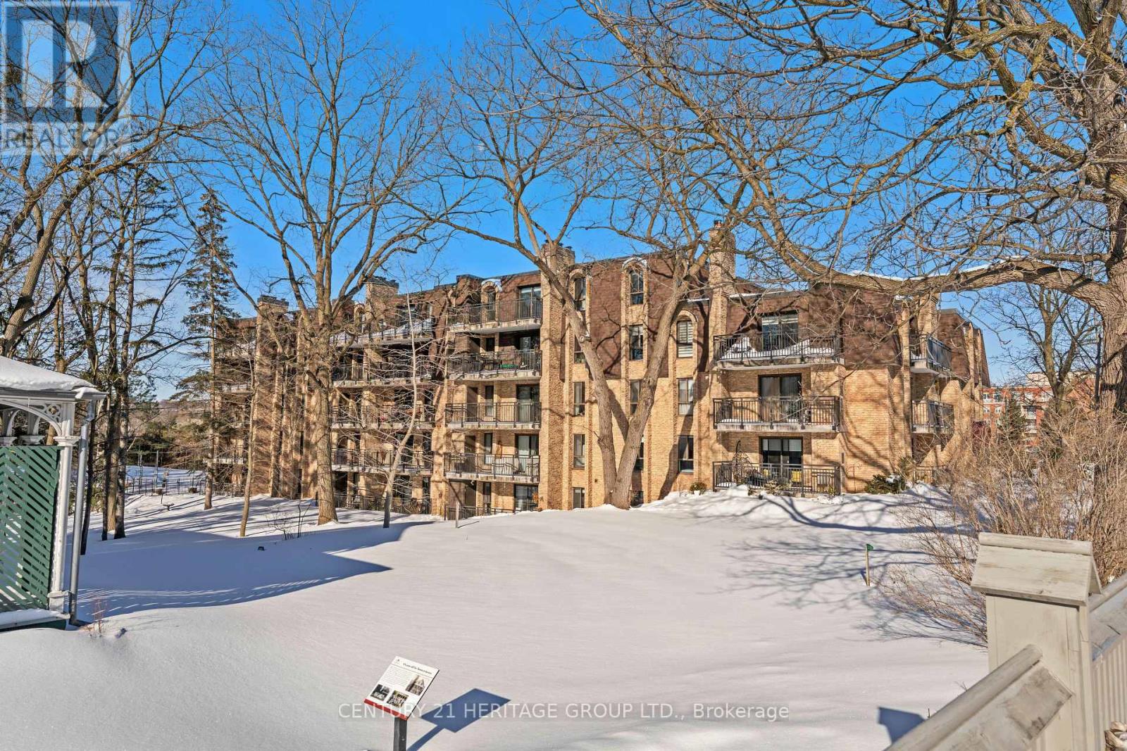 PH 1 - 15390 YONGE STREET, aurora (aurora village), Ontario