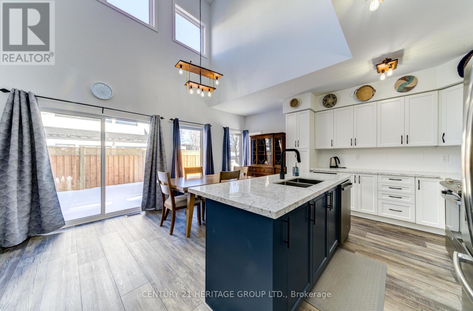 44 Ruby Crescent, Orillia, Ontario  L3V 8M3 - Photo 5 - S12789586