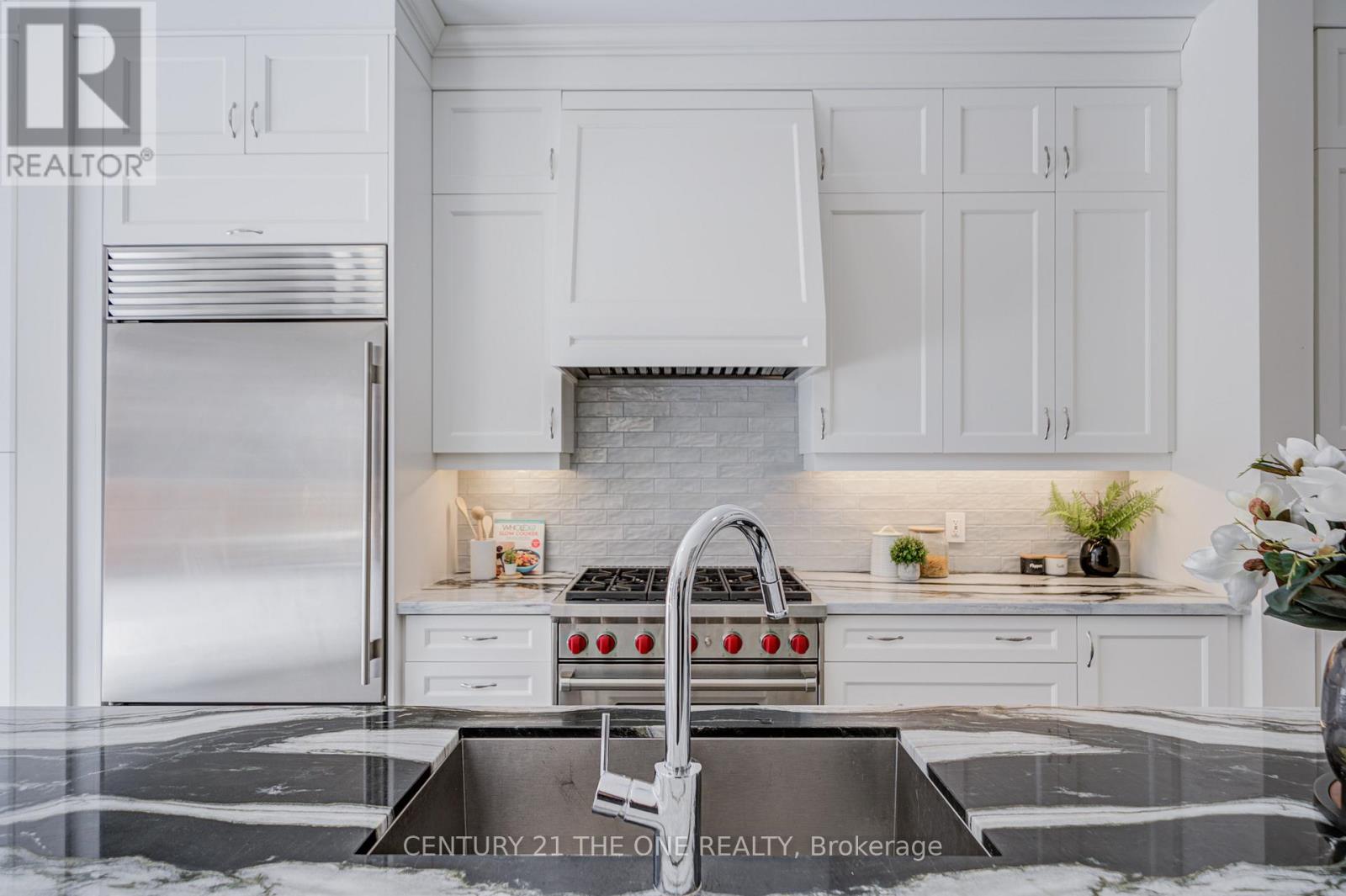 24 Meteorite Street, Richmond Hill, Ontario  L4C 1T3 - Photo 11 - N12786762