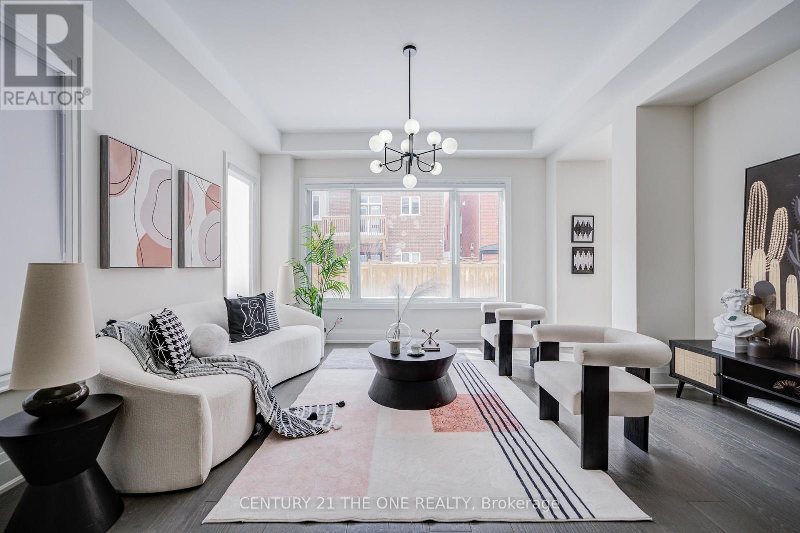 24 Meteorite Street, Richmond Hill, Ontario  L4C 1T3 - Photo 4 - N12786762