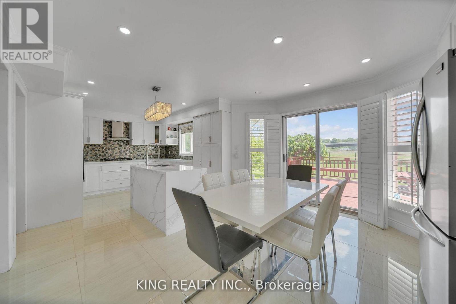 2606 Ambercroft Trail, Mississauga, Ontario  L5M 4K3 - Photo 16 - W12789524