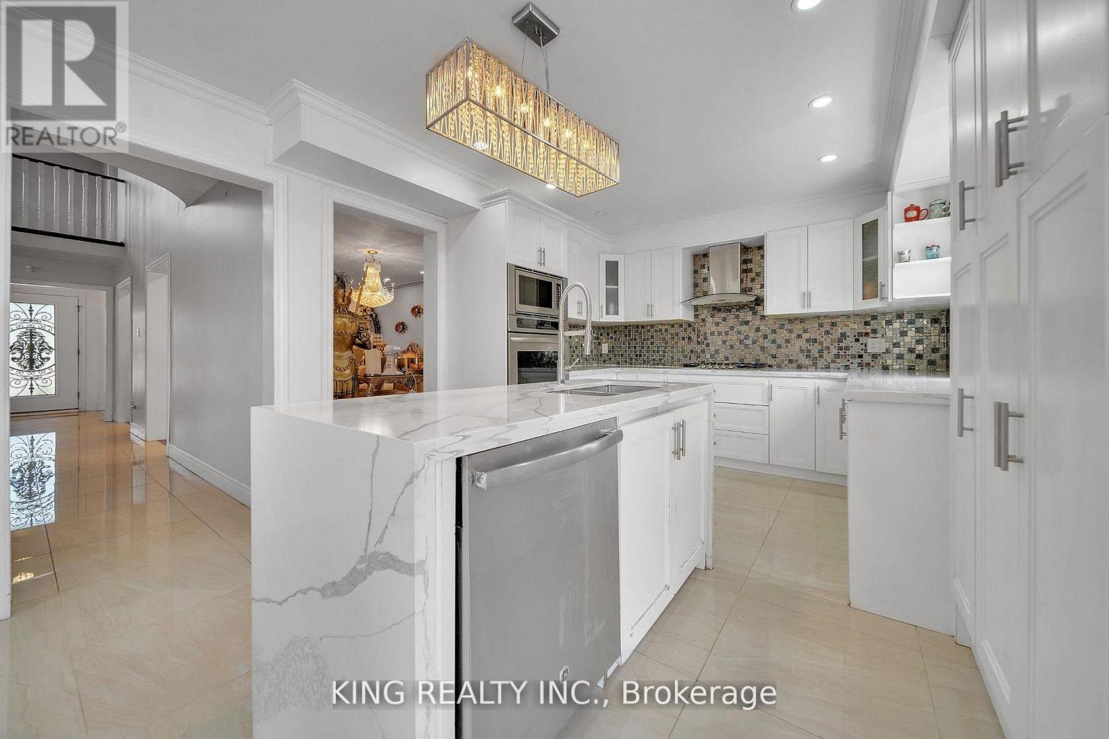 2606 Ambercroft Trail, Mississauga, Ontario  L5M 4K3 - Photo 19 - W12789524