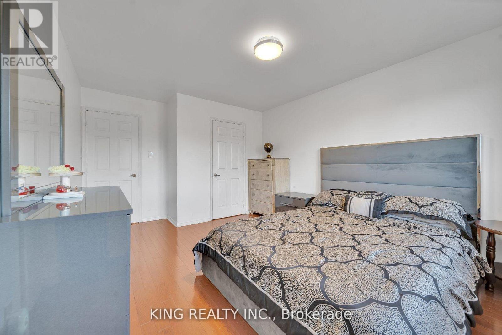 2606 Ambercroft Trail, Mississauga, Ontario  L5M 4K3 - Photo 38 - W12789524