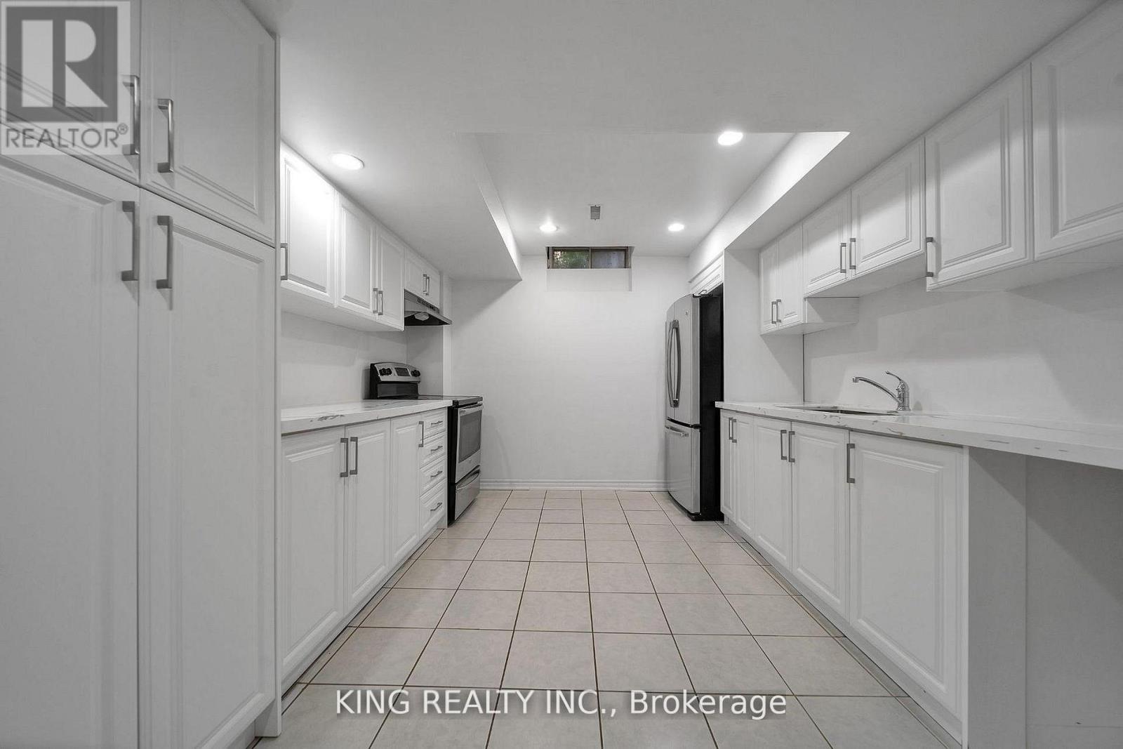 2606 Ambercroft Trail, Mississauga, Ontario  L5M 4K3 - Photo 44 - W12789524