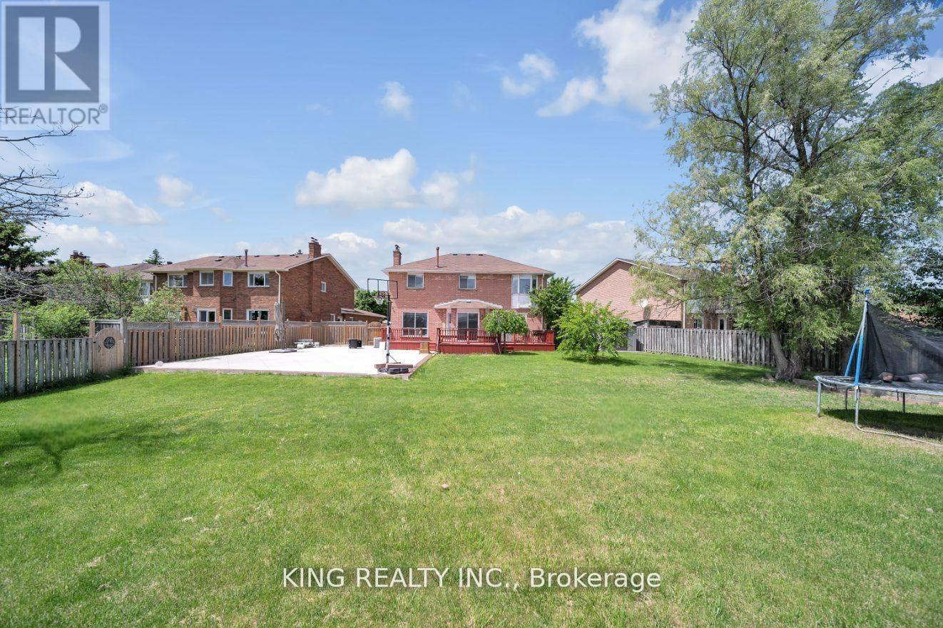 2606 Ambercroft Trail, Mississauga, Ontario  L5M 4K3 - Photo 47 - W12789524