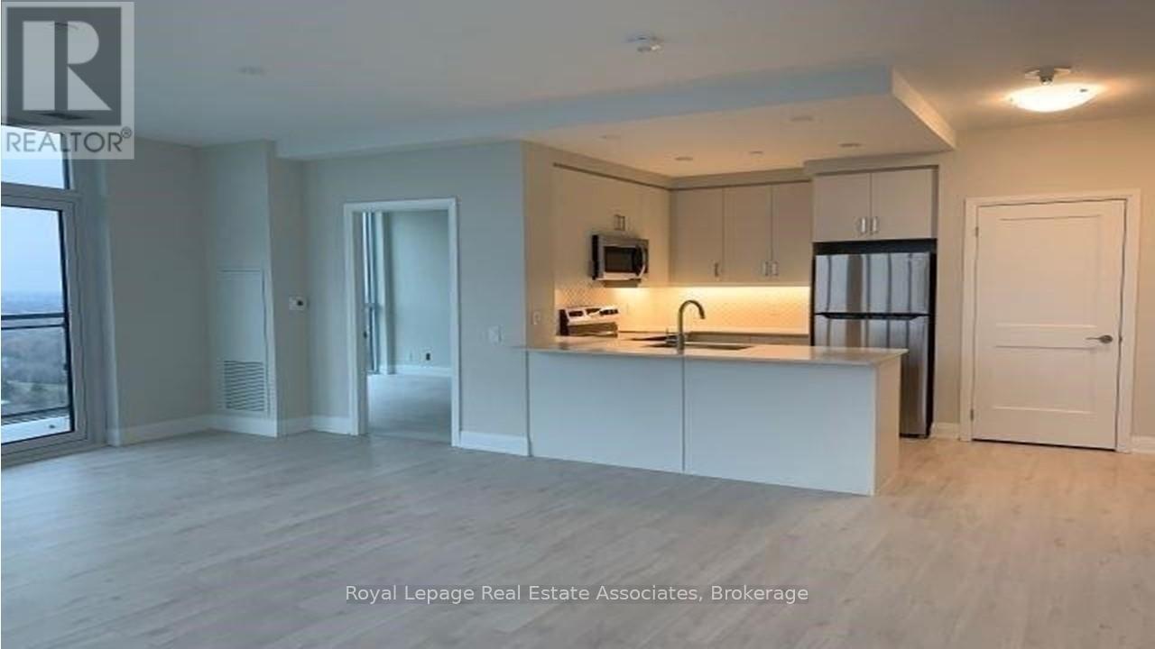 804 - 15 Lynch Street, Brampton, Ontario  L6W 2Z8 - Photo 4 - W12789558