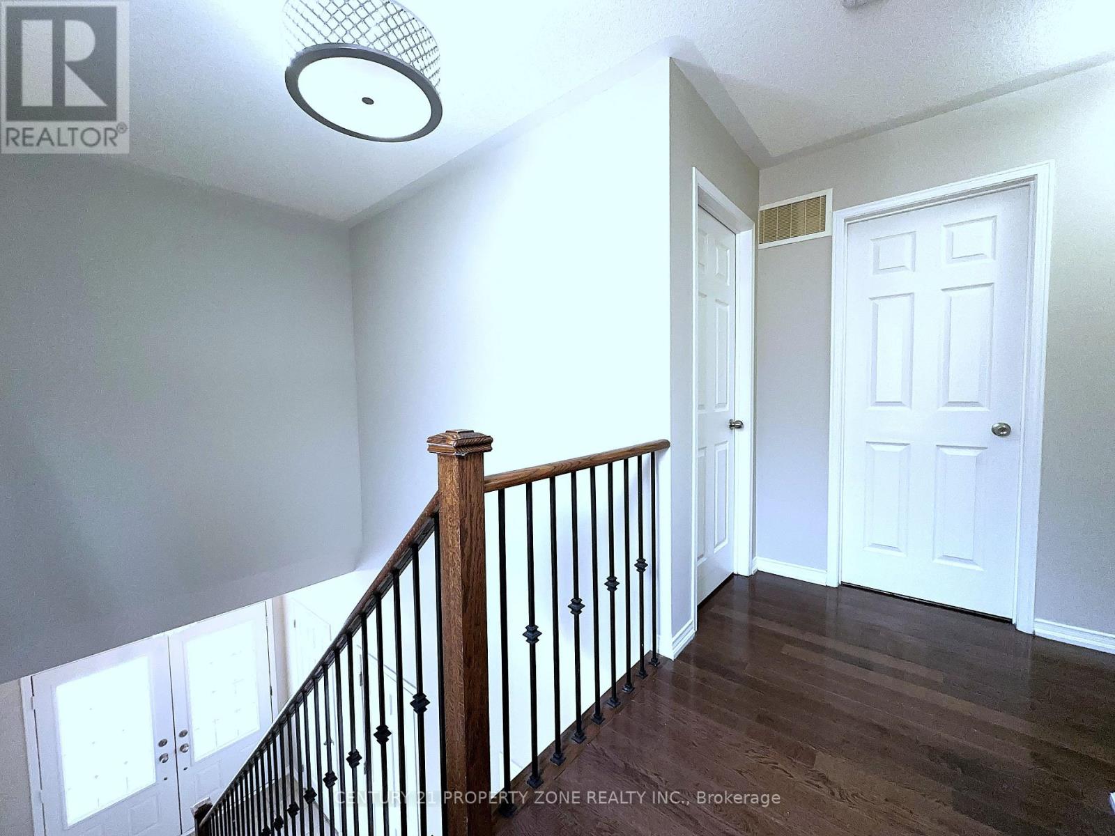 8 Loftsmoor Drive, Brampton, Ontario  L6R 0W2 - Photo 22 - W12789572