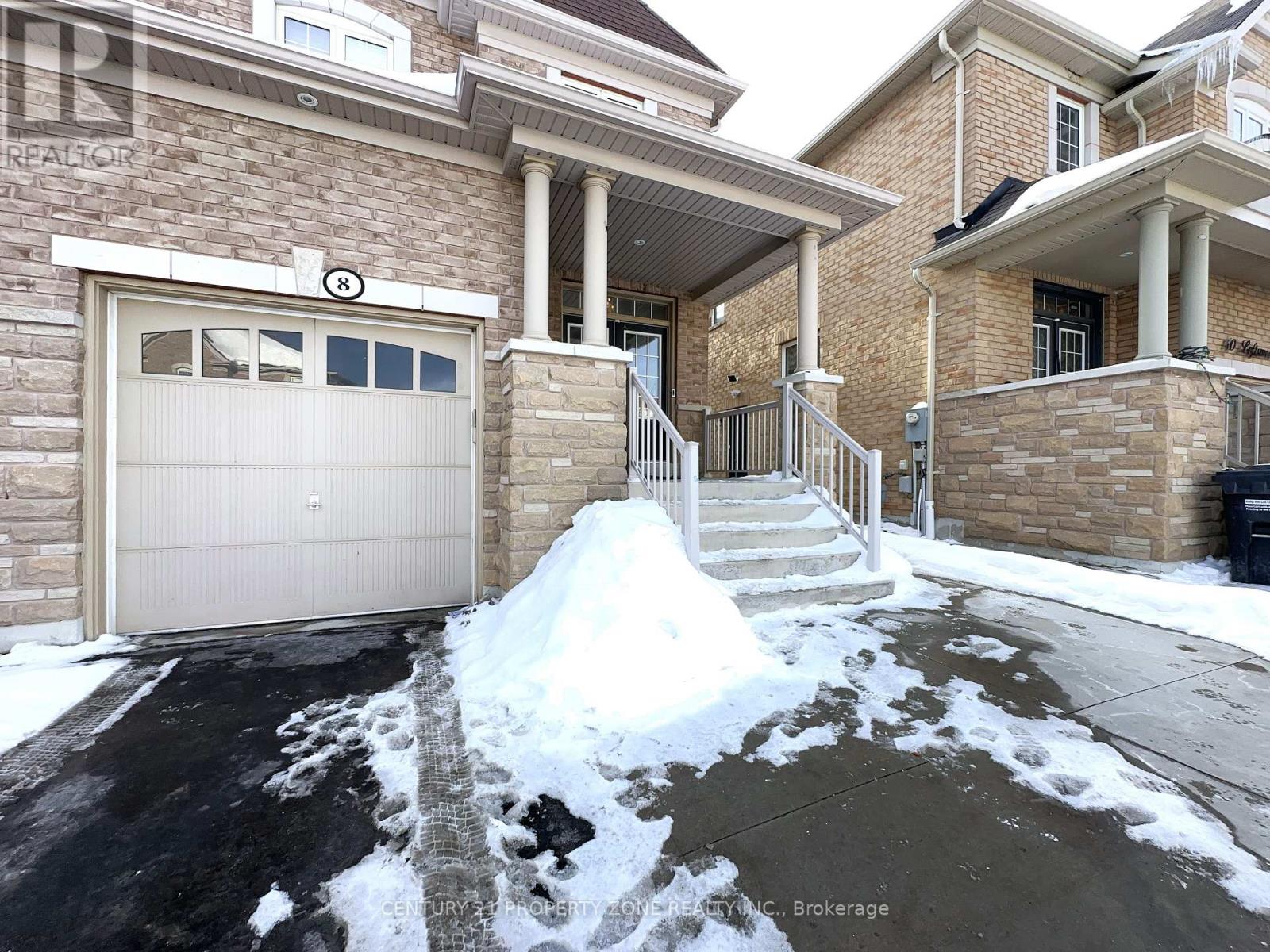 8 Loftsmoor Drive, Brampton, Ontario  L6R 0W2 - Photo 4 - W12789572