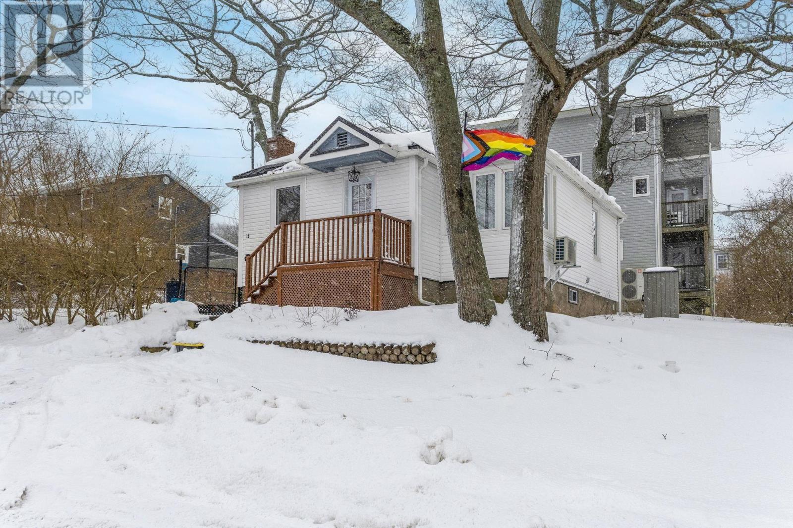 15 Acorn Road, Halifax, Nova Scotia  B3P 1G7 - Photo 1 - 202602724