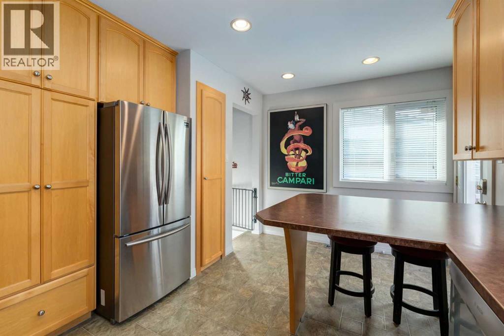 55 Heston Street Nw, Calgary, Alberta  T2K 2C3 - Photo 10 - A2283790