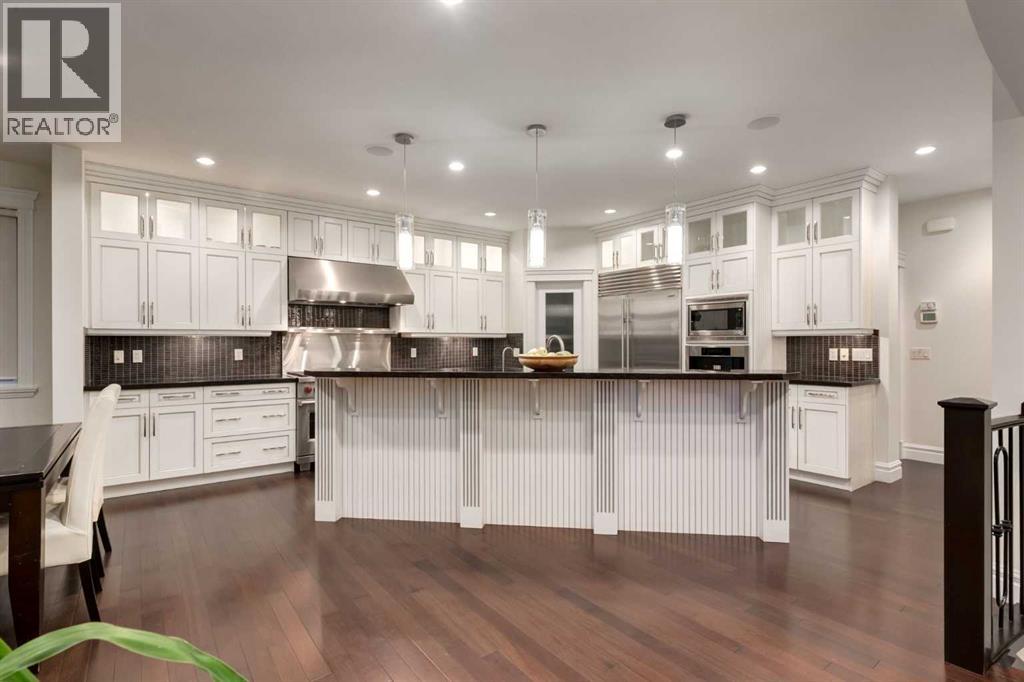 2767 77 Street Sw, Calgary, Alberta  T3H 0G2 - Photo 22 - A2285440