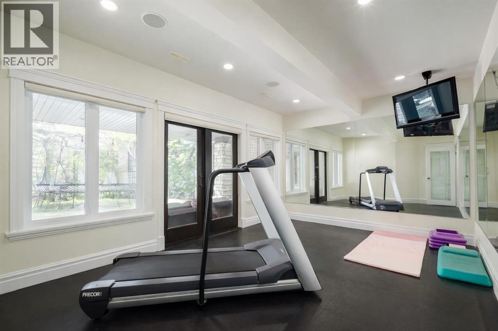 2767 77 Street Sw, Calgary, Alberta  T3H 0G2 - Photo 45 - A2285440