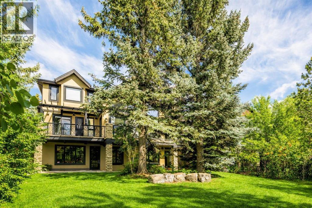 2767 77 Street Sw, Calgary, Alberta  T3H 0G2 - Photo 3 - A2285440