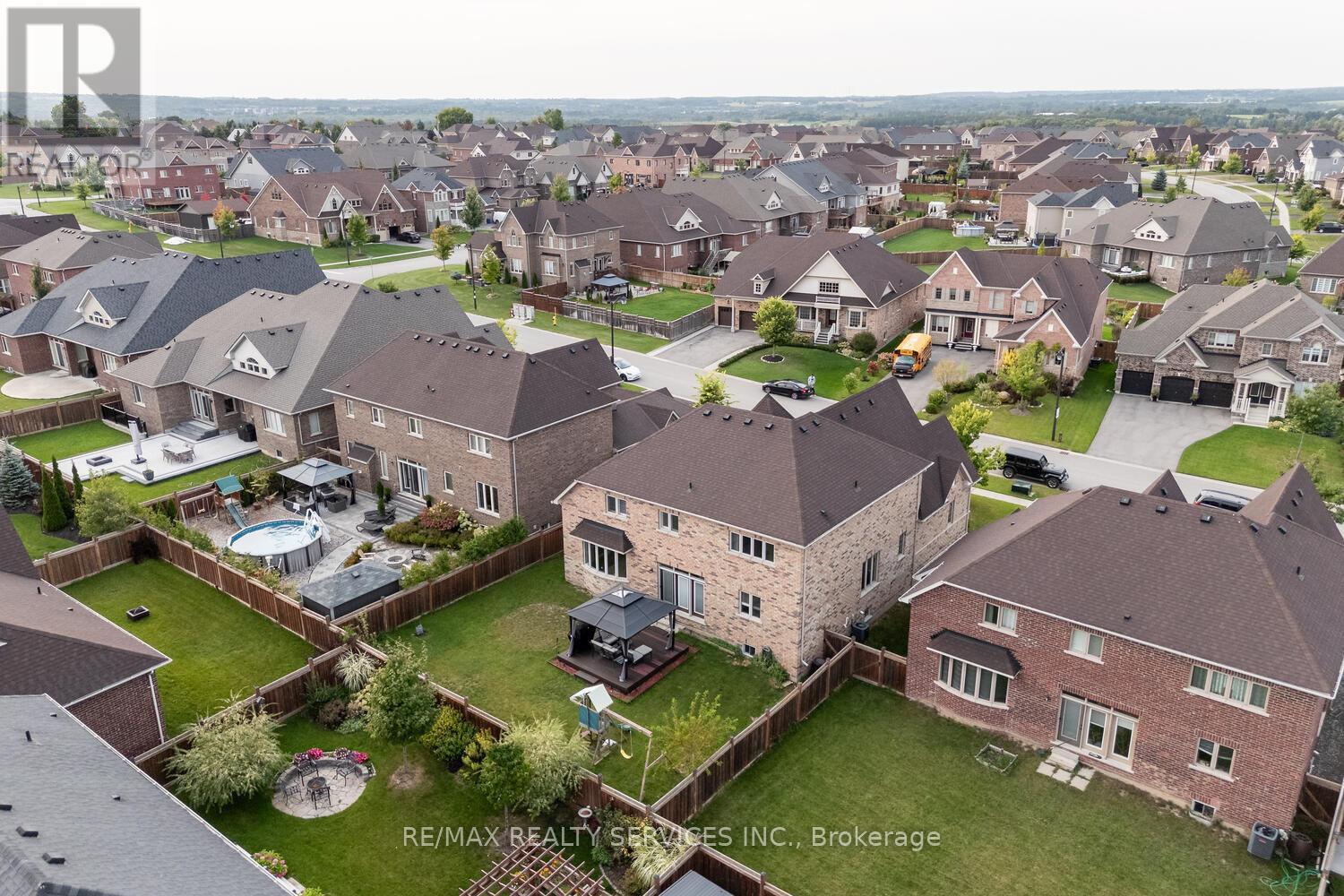 28 Stonegate Avenue, Mono, Ontario  L9W 6X1 - Photo 3 - X12789530