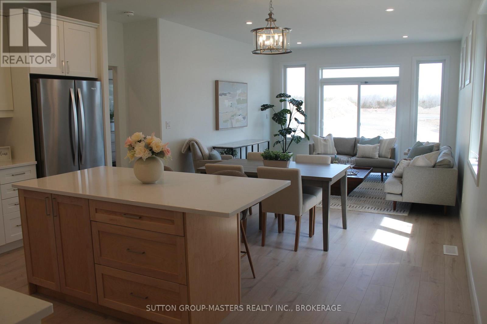 251 Pratt Drive, Loyalist, Ontario  K7N 0E8 - Photo 7 - X12679458