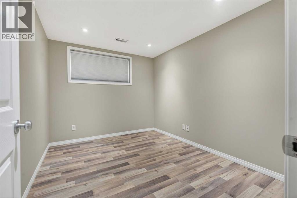 87 Saddlebrook Gardens Ne, Calgary, Alberta  T3J 5m5 - Photo 26 - A2285938