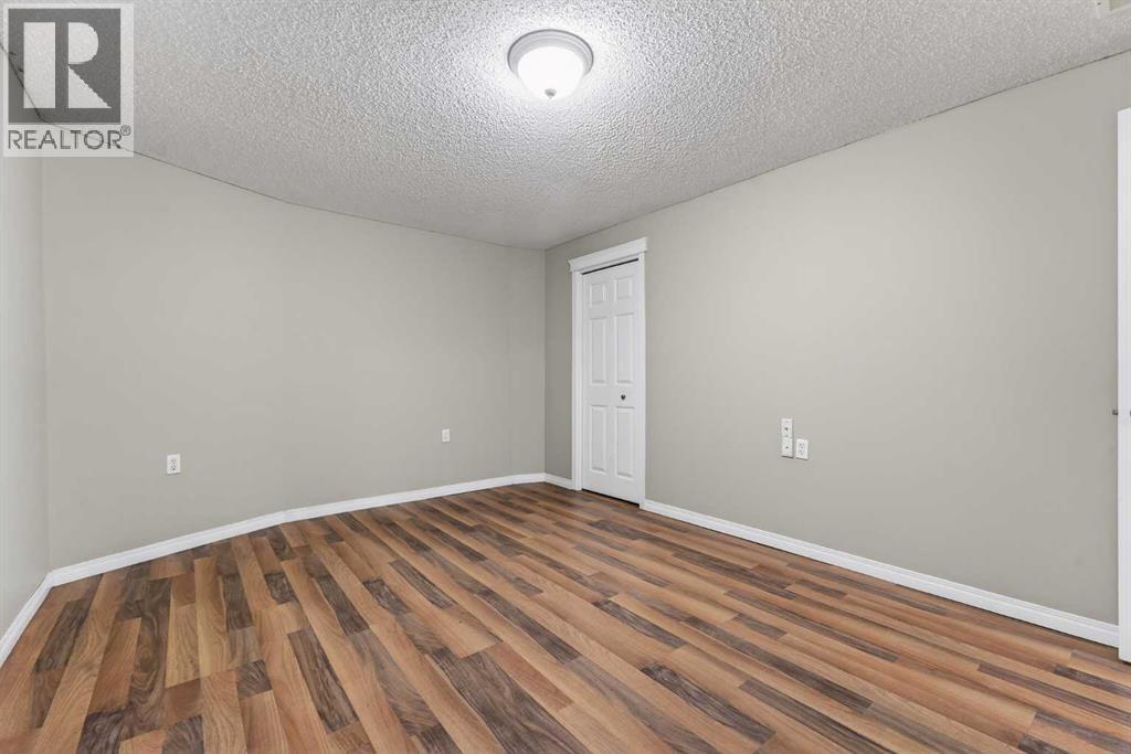 87 Saddlebrook Gardens Ne, Calgary, Alberta  T3J 5m5 - Photo 34 - A2285938